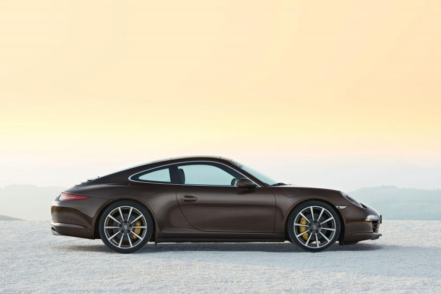  Porsche 911 Carrera 4S 2012 года  (фото 10 из 18)